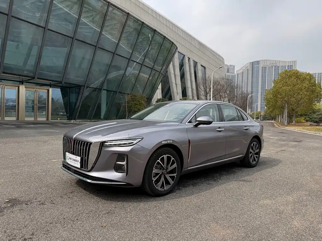 Hongqi H5 PHEV 2025