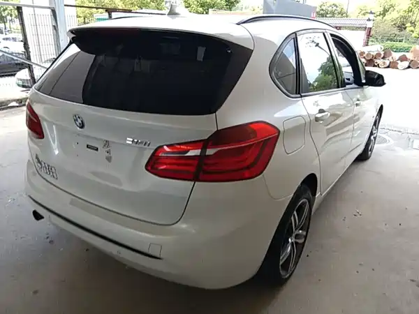 BMW 2 Series Station Wagon 2016