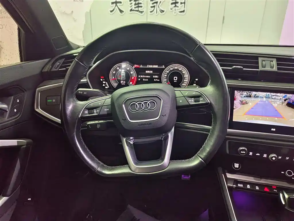 Audi Q3 2022 — фото 14