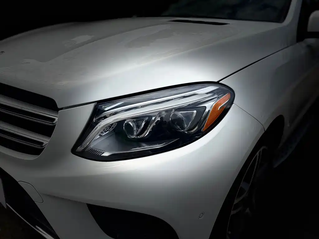 Mercedes-Benz GLE 2018 — фото 11