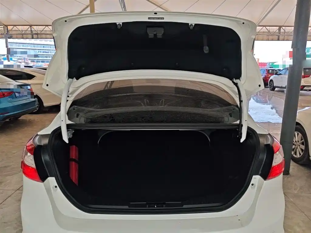 Ford Focus 2015 — фото 19