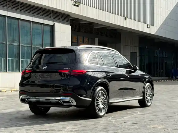 Mercedes-Benz GLC 2025
