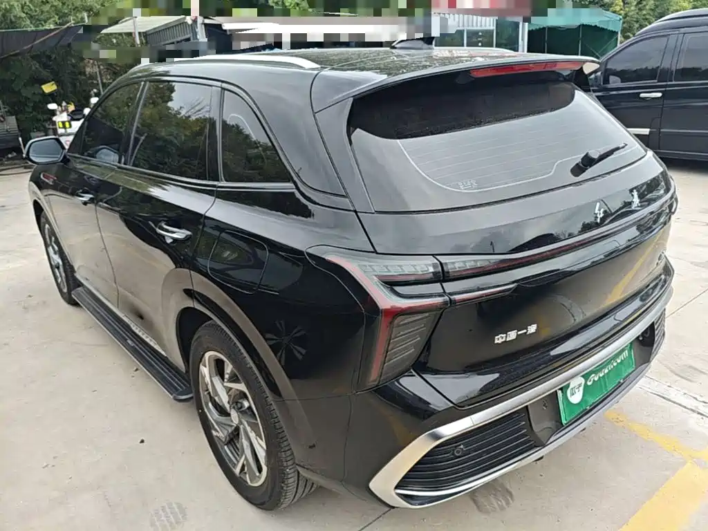 Hongqi HS3 PHEV 2024 — фото 5