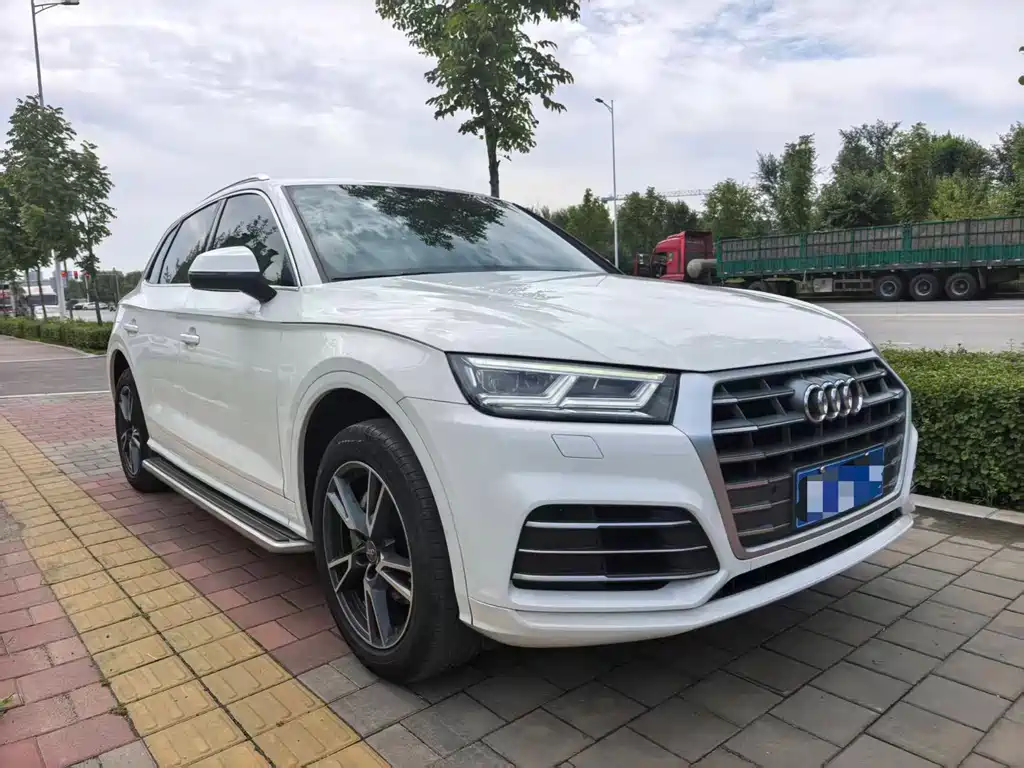 Audi Q5L 2019 — фото 3