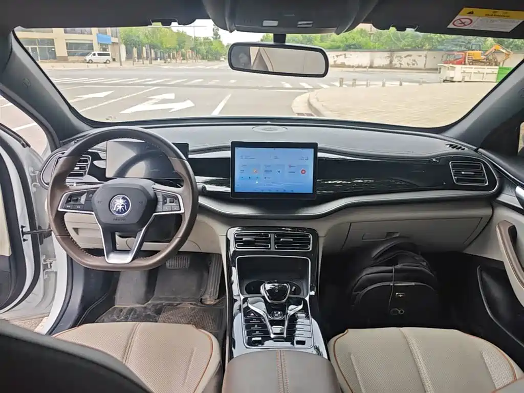 BYD Qin PLUS 2023 — фото 10