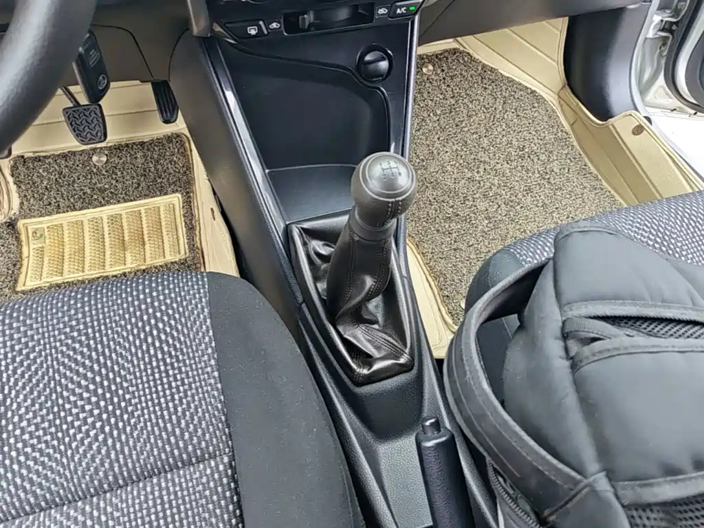 Toyota Vios 2016 — фото 14