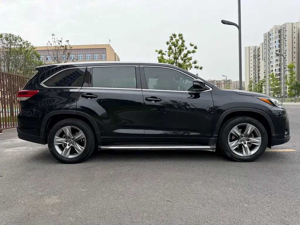 Toyota Highlander 2019 — фото 16