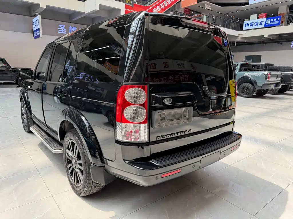 Land Rover Discovery 2013 — фото 13