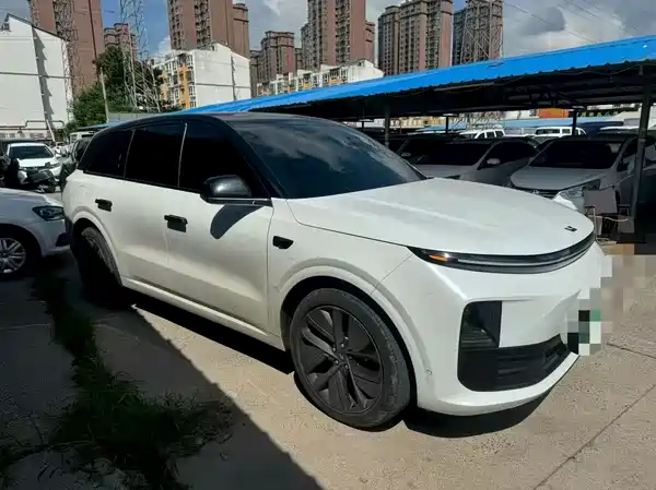 Li Auto L6 2024