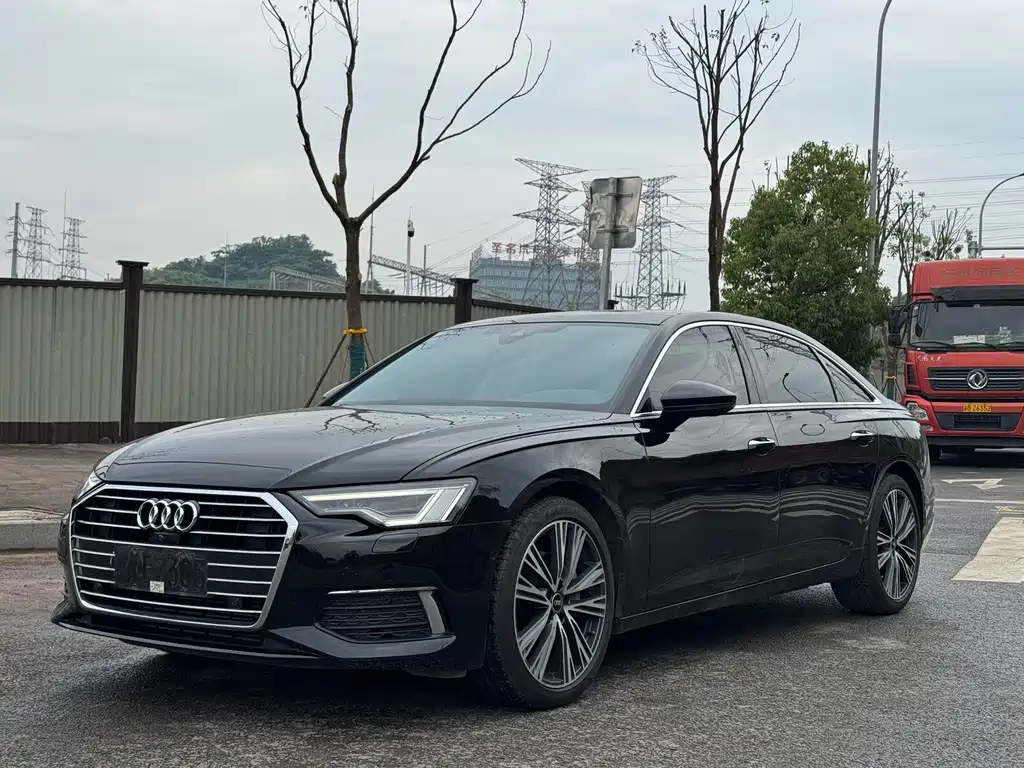 Audi A6L 2022 — фото 1