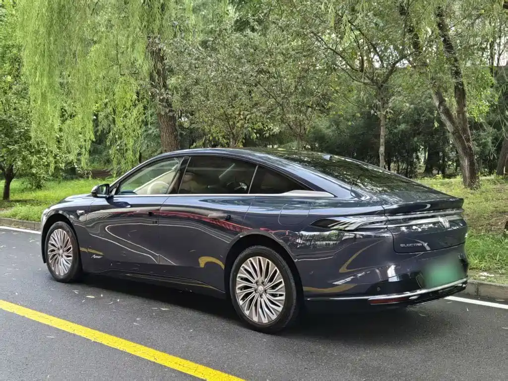 Buick Zhijing L7 2025 — фото 10