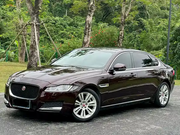 Jaguar XFL 2017