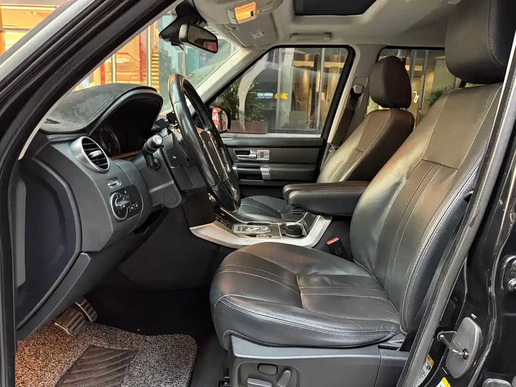 Land Rover Discovery 2016 — фото 8