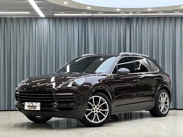 Porsche Cayenne 2021