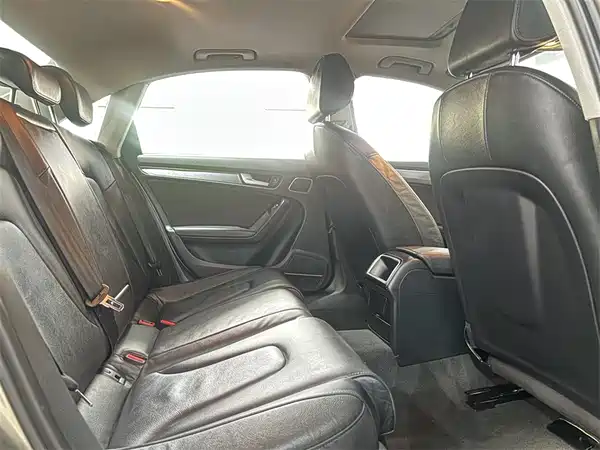 Audi A4L 2014