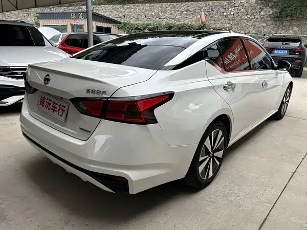 Nissan Teana 2021