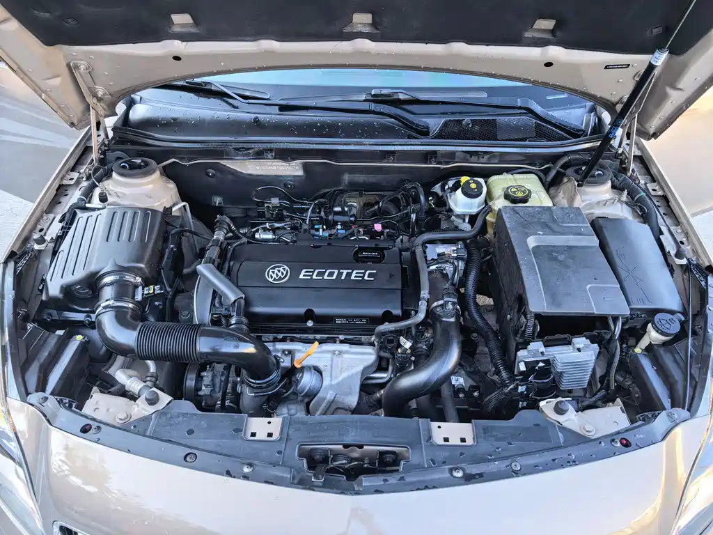 Buick Regal 2015 — фото 16