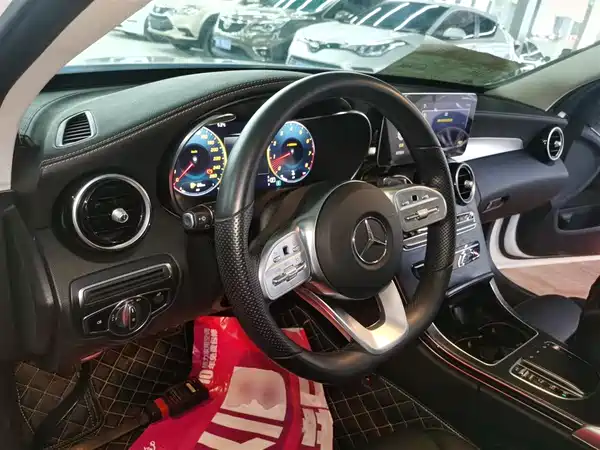 Mercedes-Benz C-Class 2020