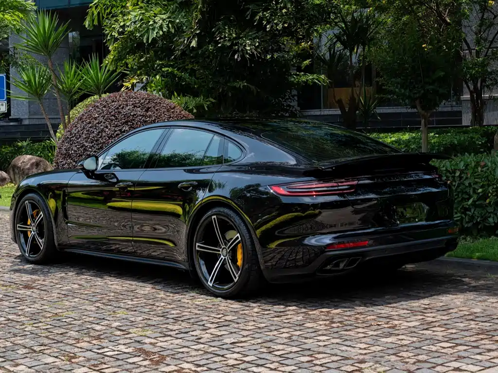 Porsche Panamera 2019 — фото 8