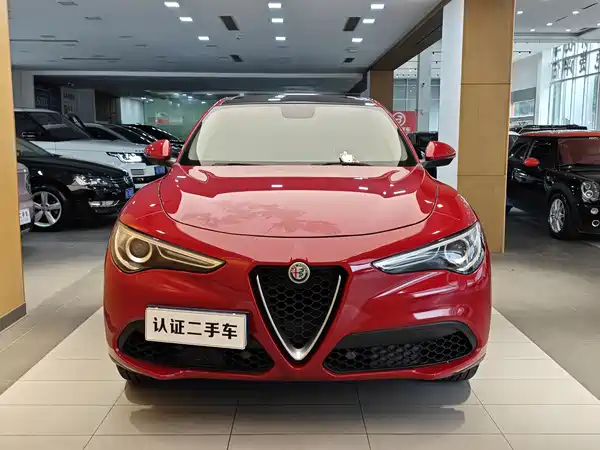 Alfa Romeo Stelvio 2017