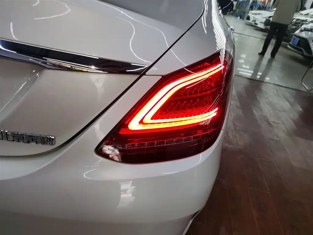 Mercedes-Benz C-Class 2020 — фото 19