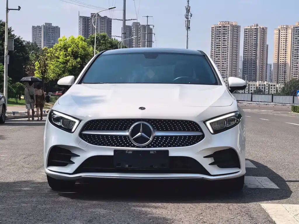 Mercedes-Benz A-Class 2023 — фото 2