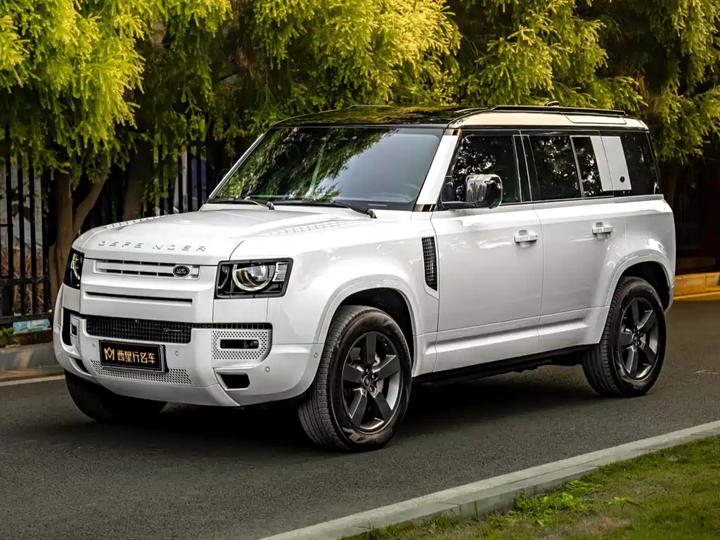 Land Rover Defender 2022 — фото 1