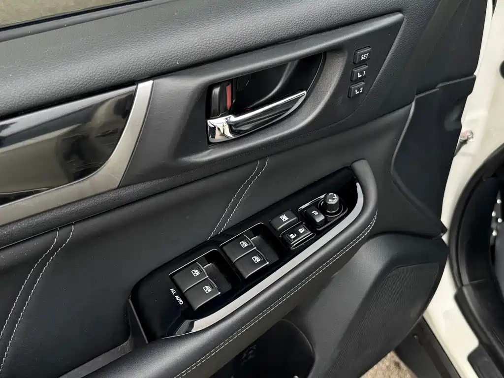 Subaru Outback 2018 — фото 14