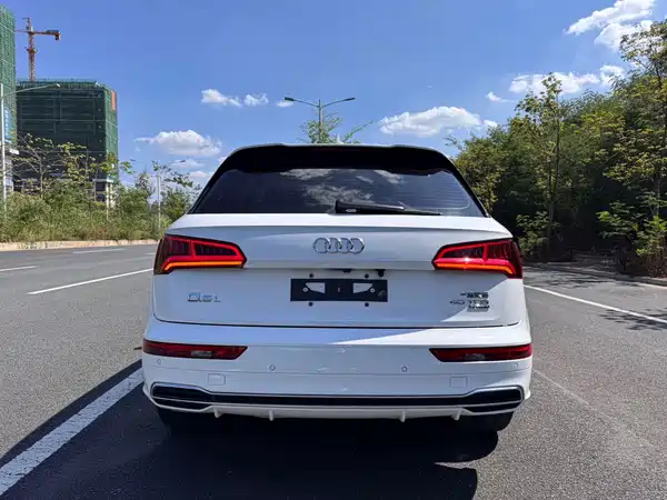 Audi Q5L 2019