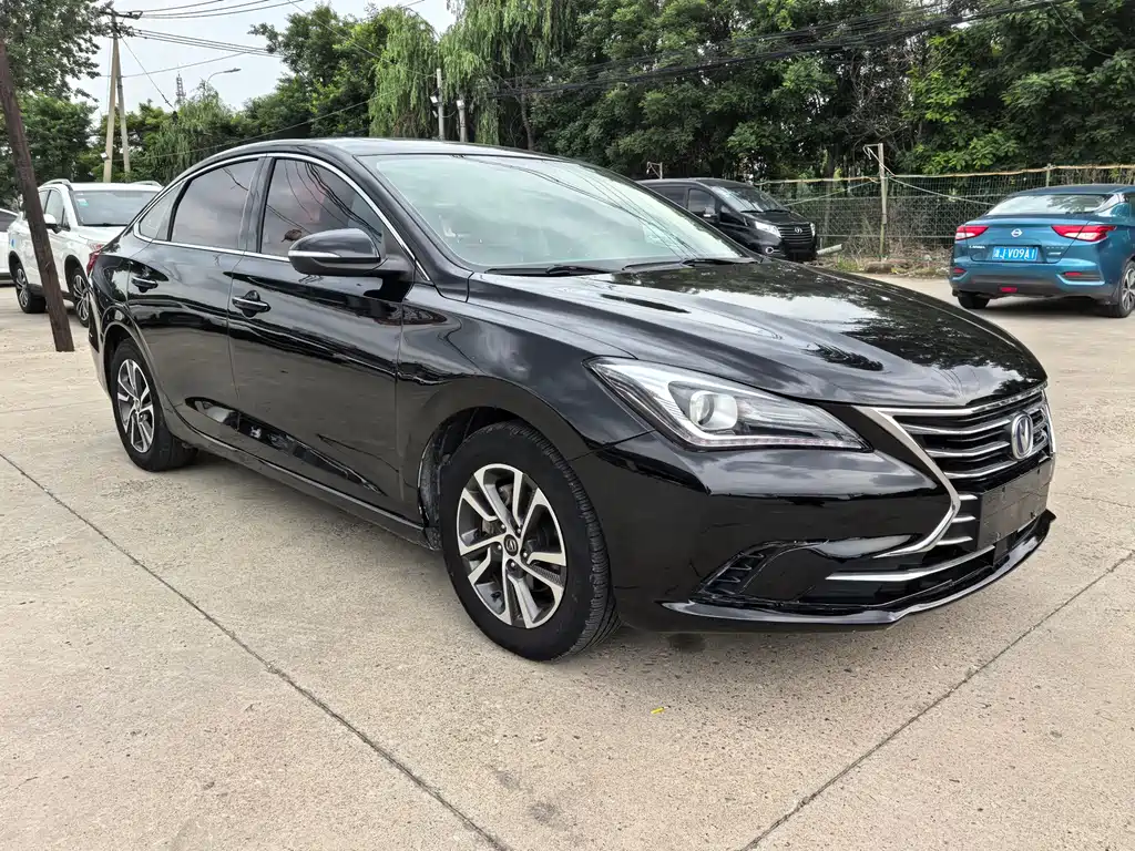 Changan Eado 2018 — фото 3