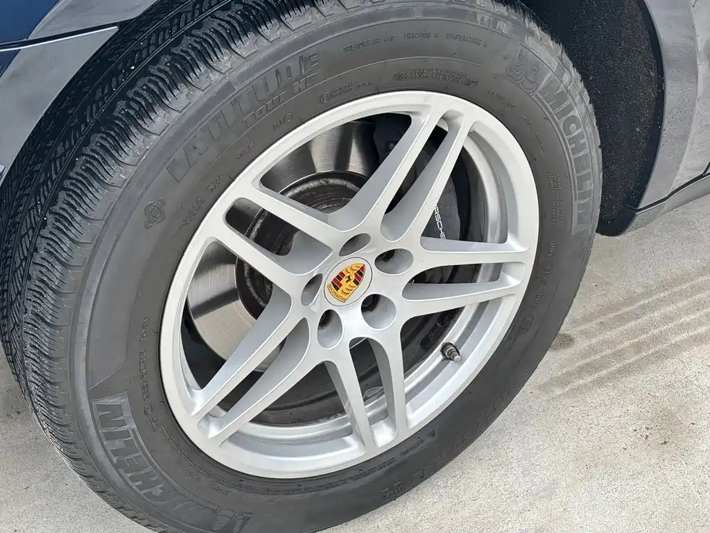 Porsche Macan 2017 — фото 10