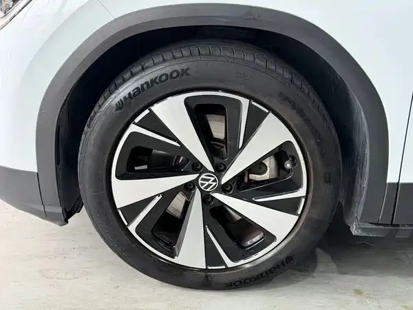 Volkswagen ID.6 2022