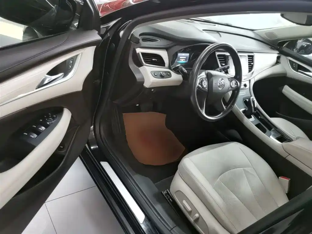 Buick LaCrosse 2019 — фото 16