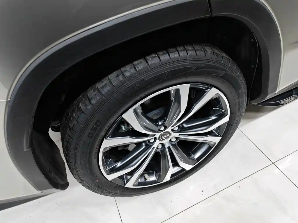 Lexus RX 2022 — фото 15