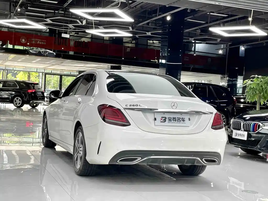 Mercedes-Benz C-Class 2020 — фото 11