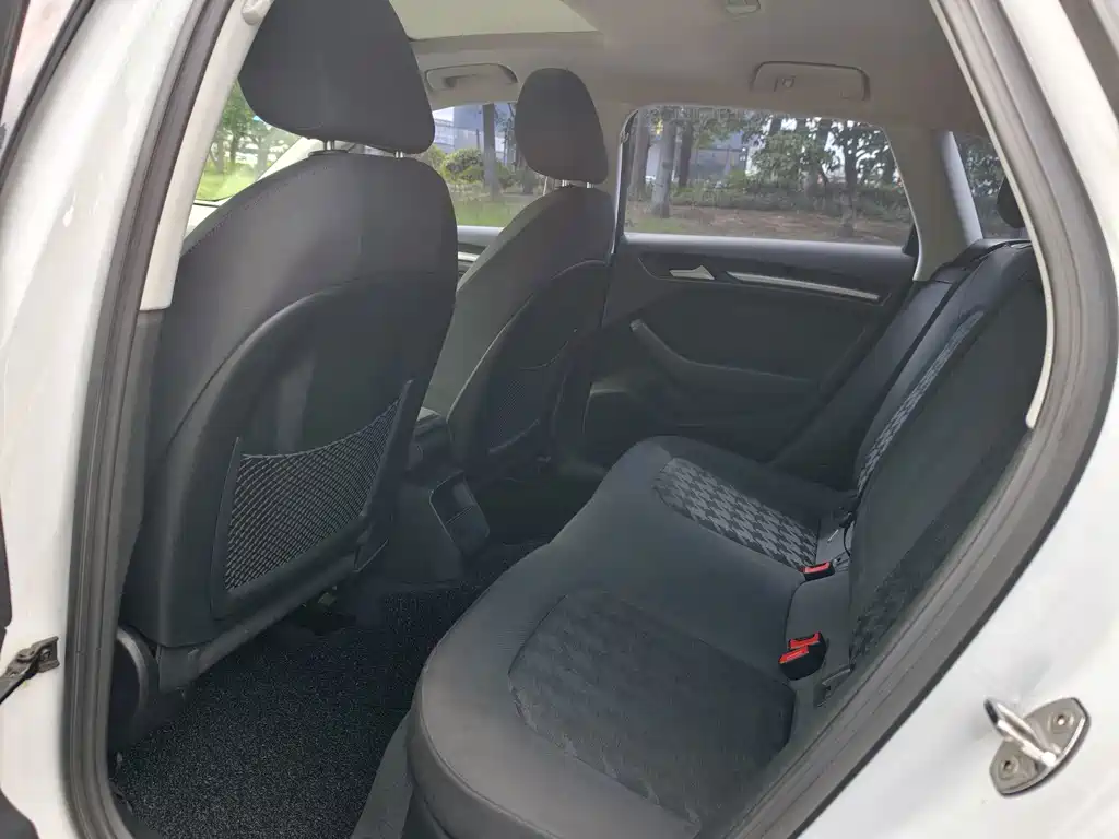Audi A3 2015 — фото 7