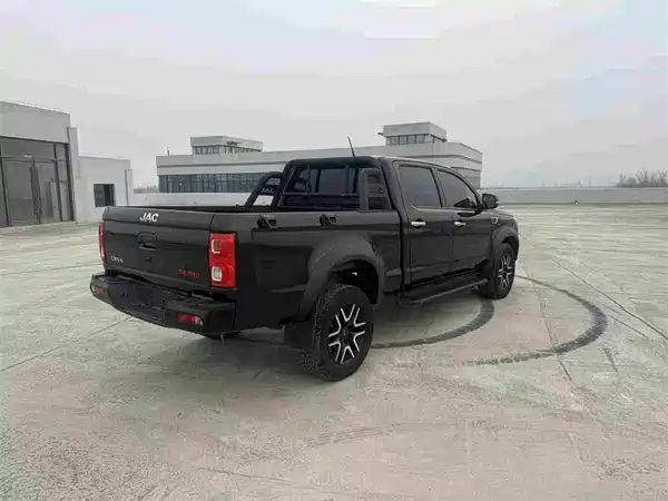 JAC T8 2023