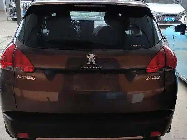 Peugeot 2008 2015