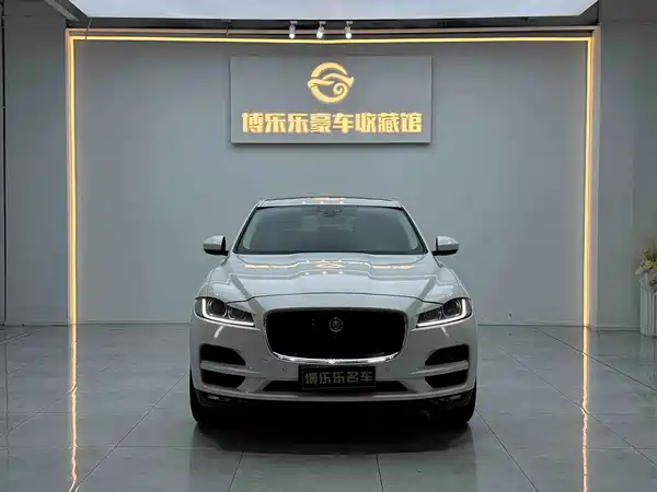 Jaguar F-PACE 2018