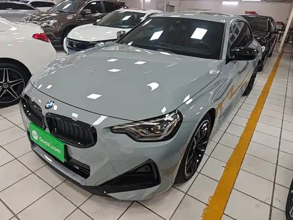 BMW M240i 2026