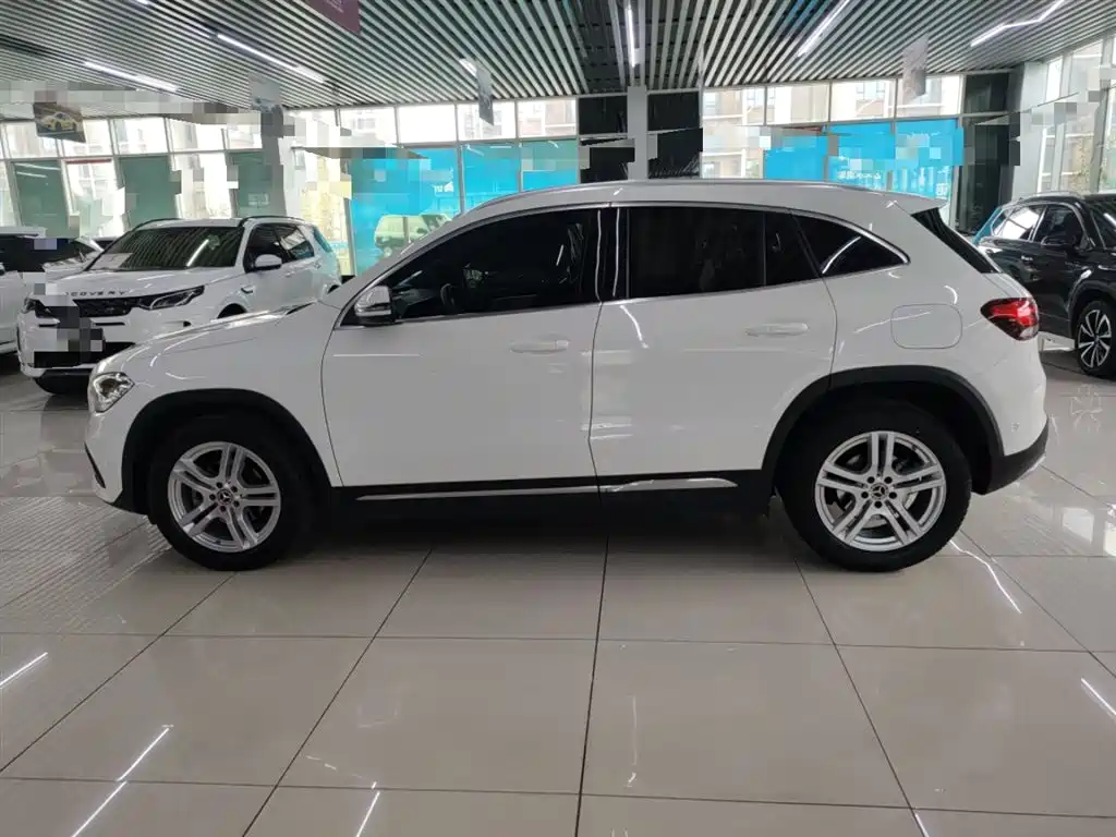 Mercedes-Benz GLA 2021 — фото 21