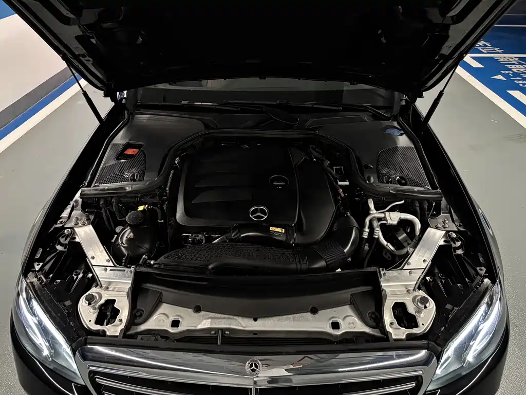 Mercedes-Benz E-Class 2020 — фото 24