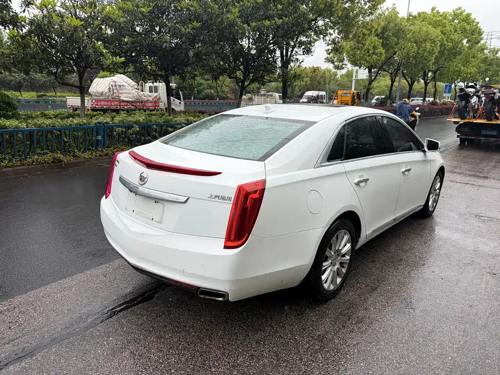 Cadillac XTS 2016 — фото 7