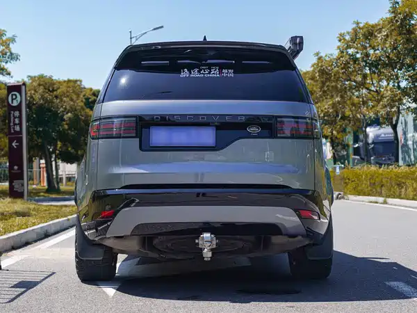 Land Rover Discovery 2023