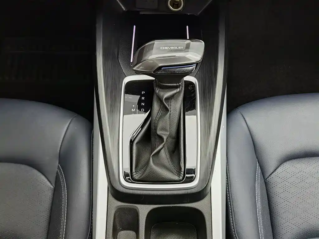 Chevrolet Monza 2023 — фото 13