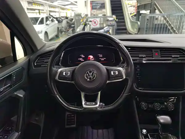 Volkswagen Tiguan L 2019