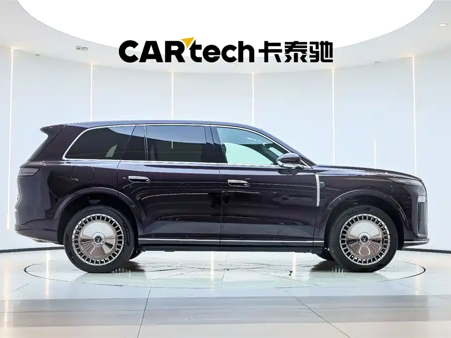 VOYAH Taishan 2025