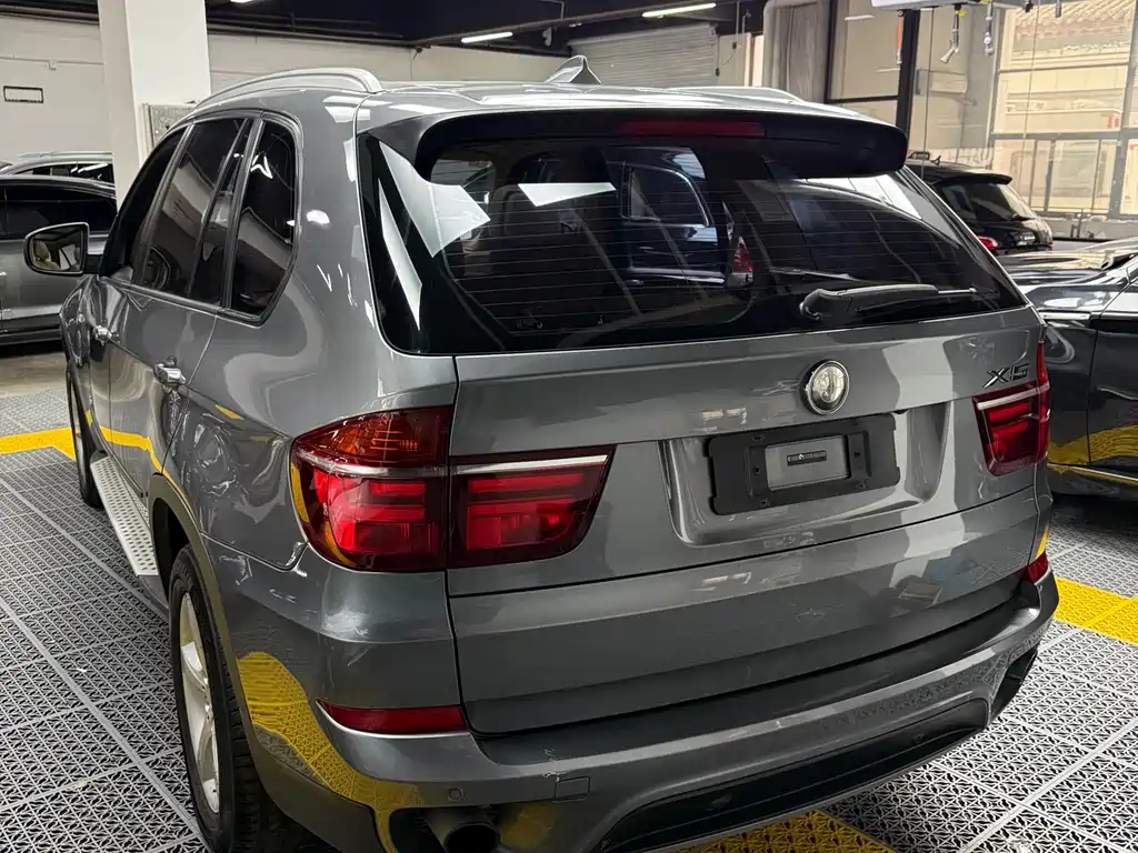 BMW X5 2011 — фото 6