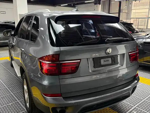 BMW X5 2011