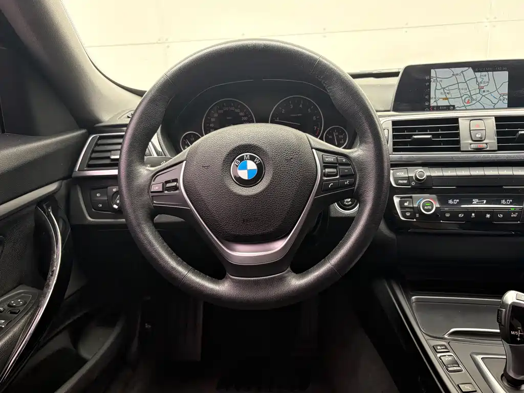 BMW 3 Series GT 2018 — фото 18